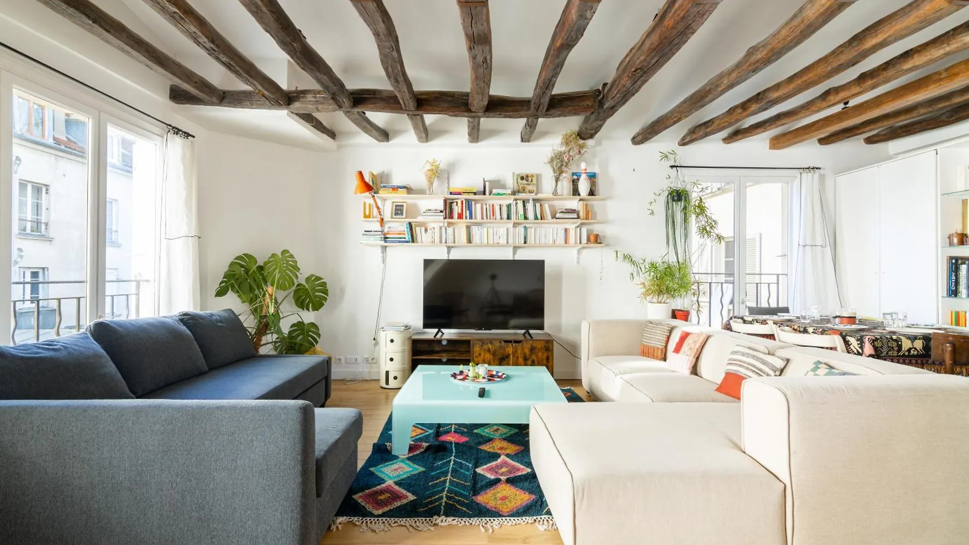 Luxurious 2 Bedroom Canal Saint Martin Saint Lazare アパート