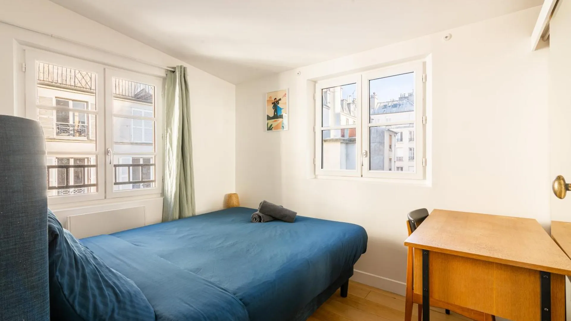 Luxurious 2 Bedroom Canal Saint Martin Saint Lazare アパート パリ