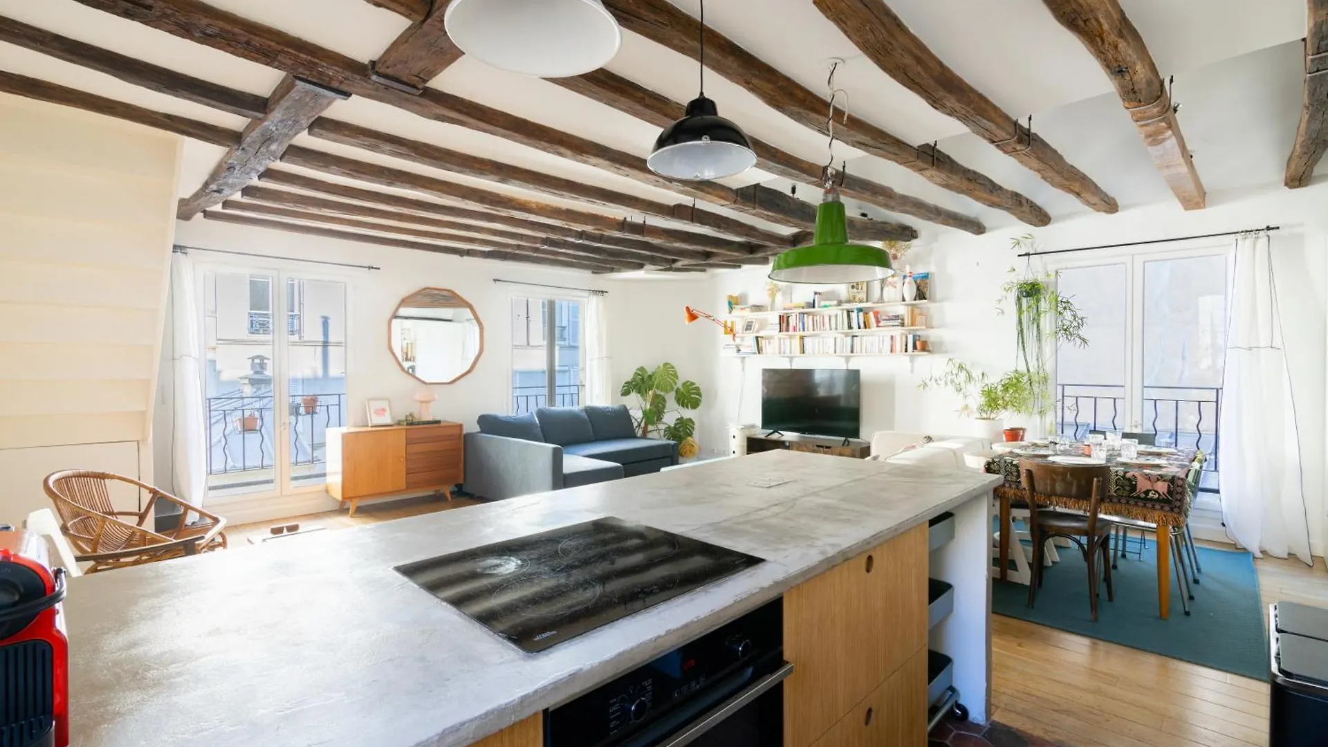 Luxurious 2 Bedroom Canal Saint Martin Saint Lazare アパート