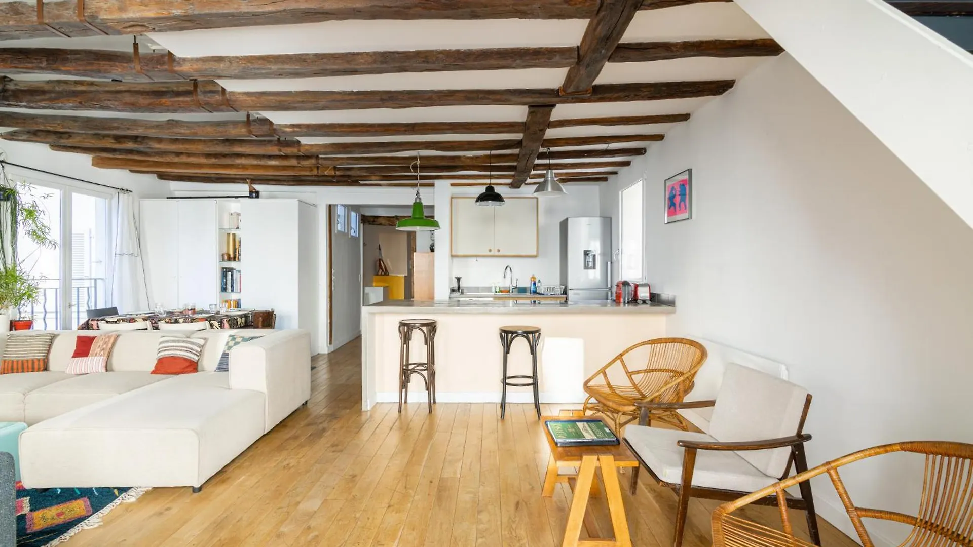 Luxurious 2 Bedroom Canal Saint Martin Saint Lazare パリ