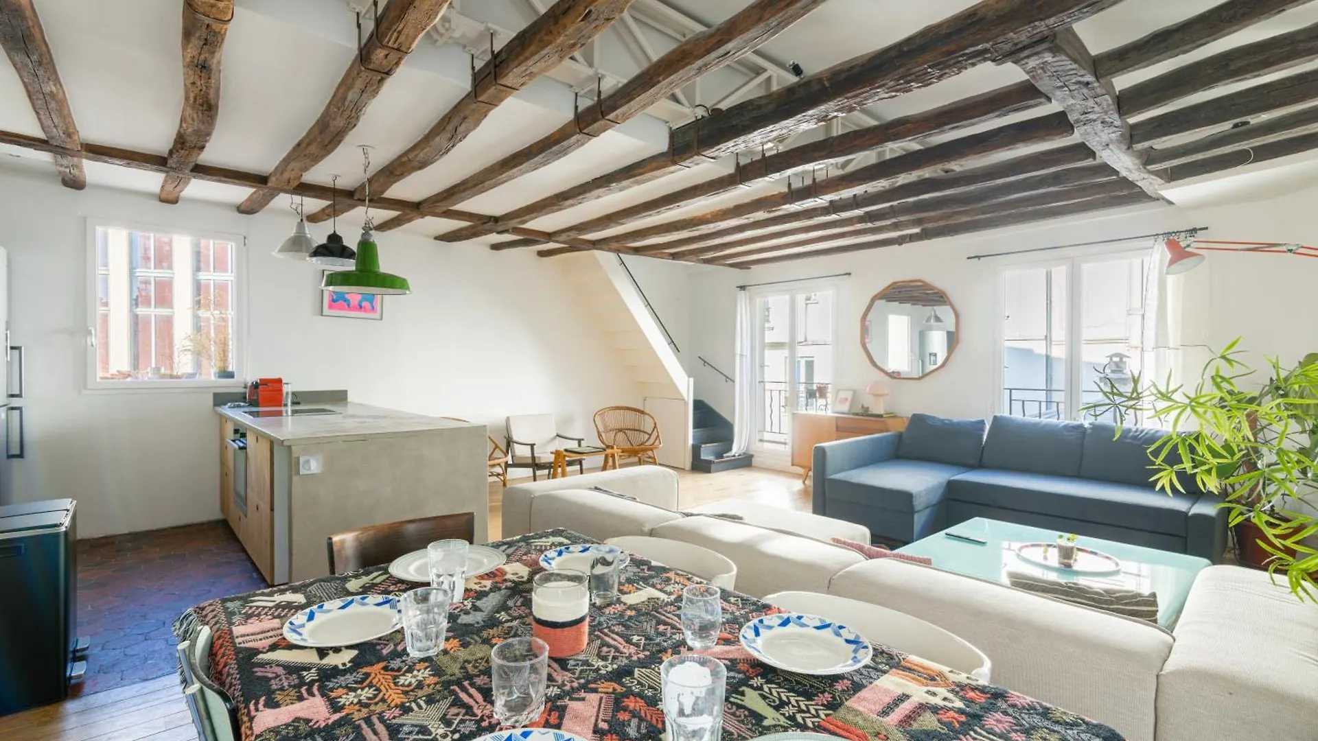 Luxurious 2 Bedroom Canal Saint Martin Saint Lazare Apartmán *